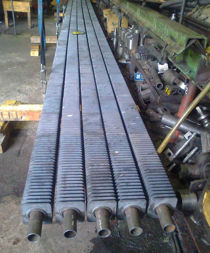 Tubos AFC122/51 en Ø51 x 3,6 calidad SA192 con aleta de fundido calidad GG20 DIN1691 para Proincar S.L.